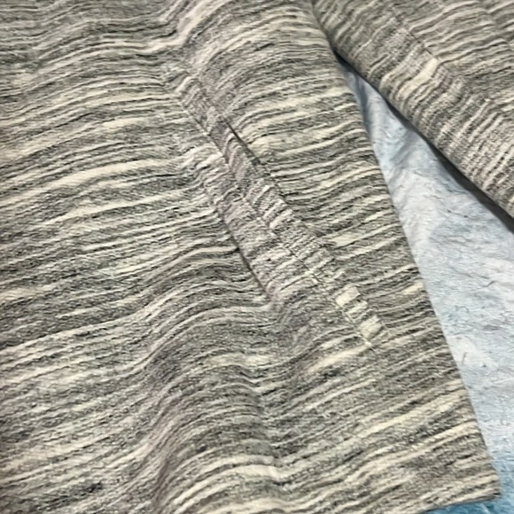 Tommy Hilfiger open jacket-EUC - Picture 5 of 7